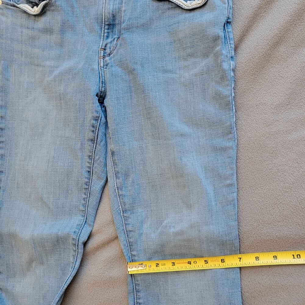 Levis Classic Bootcut Jeans Womens Size 10 Medium Wash Cotton Blend Denim - Picture 7 of 11